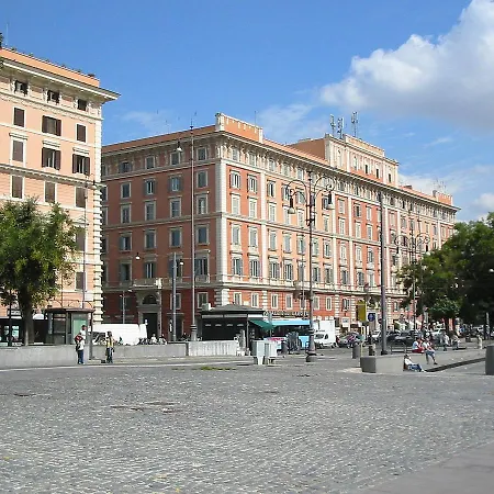 Veniero Lux * Rom